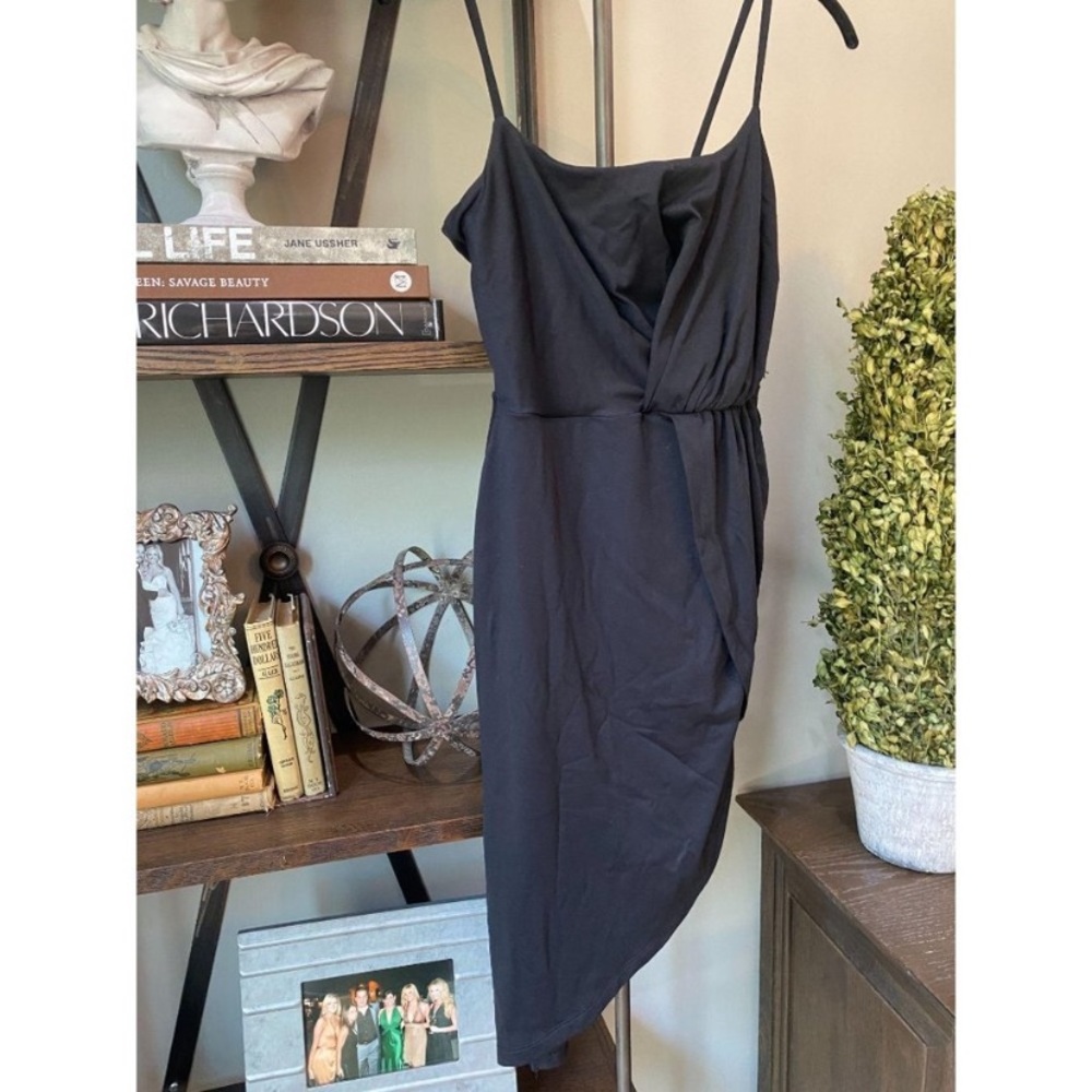 Susana Monaco Women's Black Gathered Sleeveless Front Slit Wrap Dress Size Mediu - Picture 2 of 8